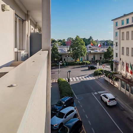 Suites Train Station Mestre Exterior photo
